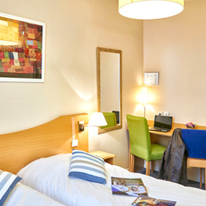Hotel Annecy twin room