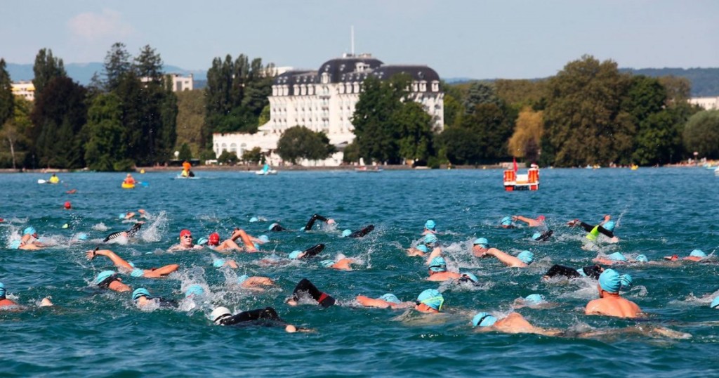 Traversée du lac d'Annecy à la nage