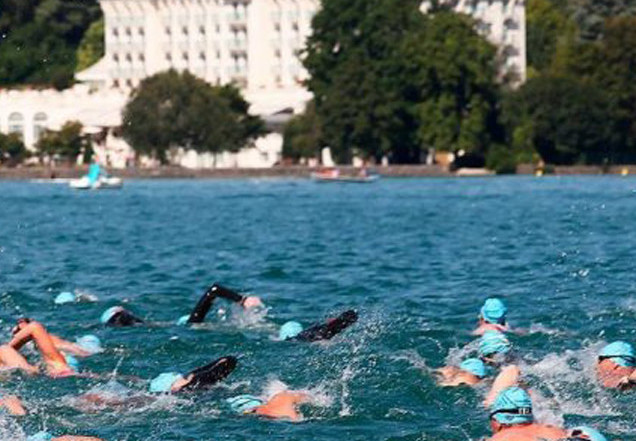 Traversée du lac d'Annecy à la nage